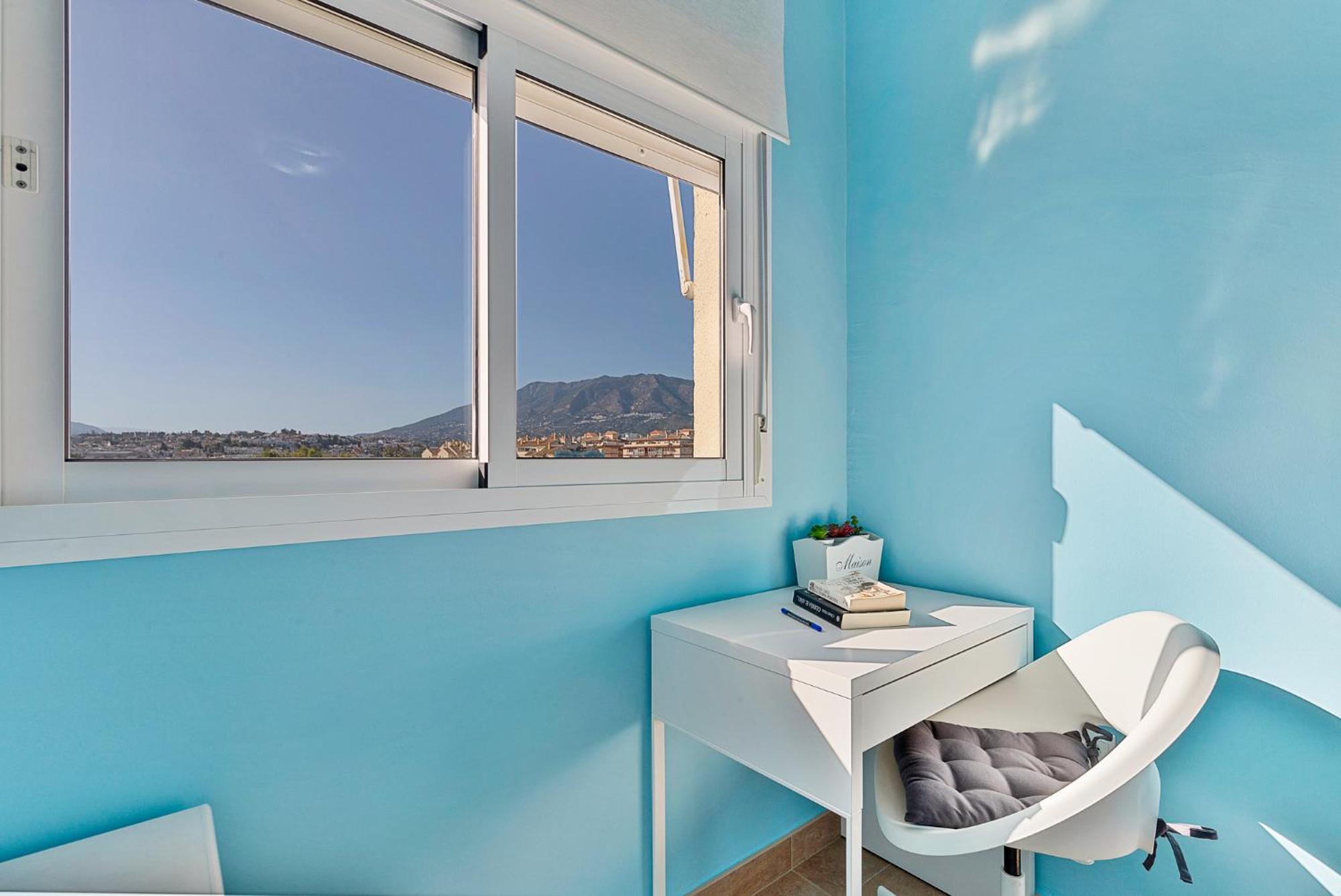Solana Lindamar Apartment Фуeнхирола Екстериор снимка